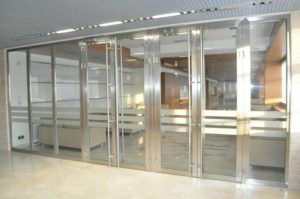 Противопожарная перегородка с дверным блоком / серия FRM5406